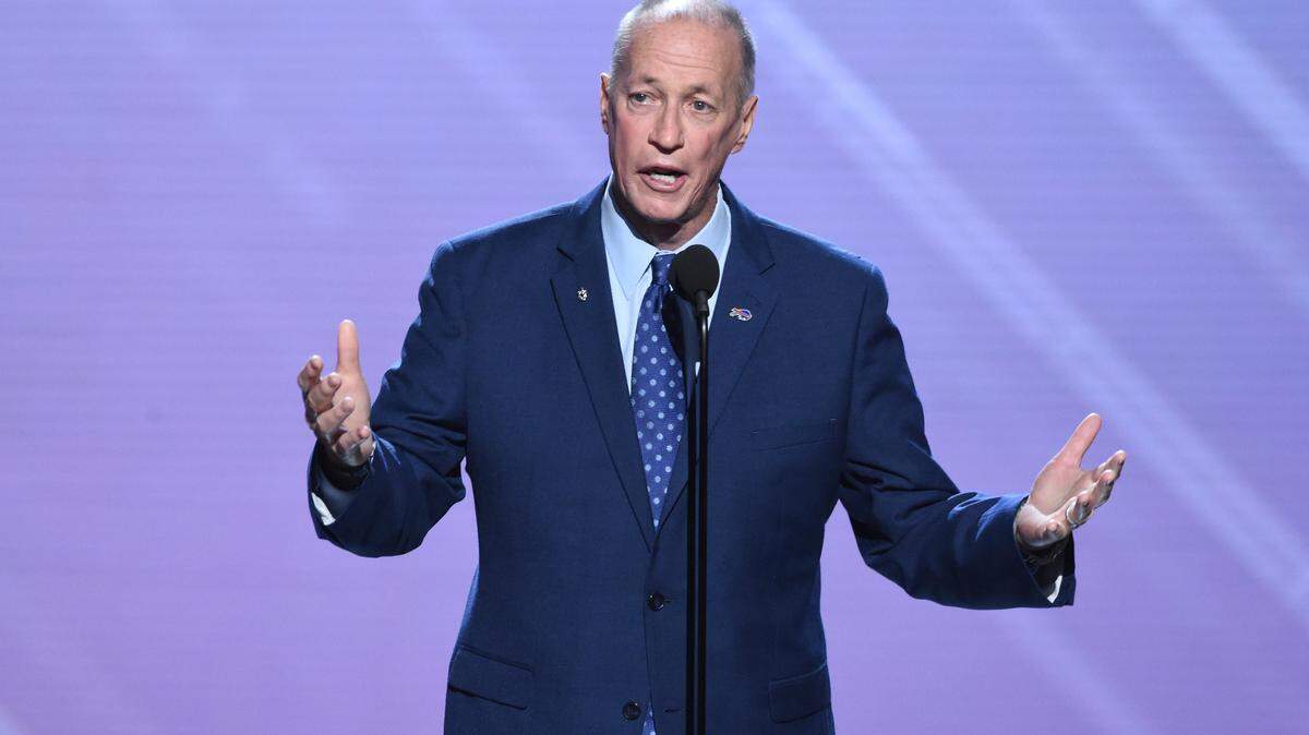 Former NFL quarterback Jim Kelly accepts the Jimmy V award for perseverance at the ESPY Awards at Microsoft Theater on Wednesday, July 18, 2018, in Los Angeles.