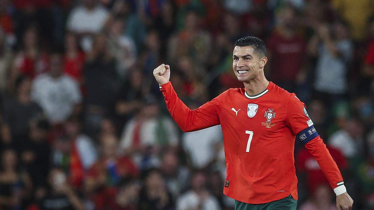 LISBON, PORTUGAL - OCTOBER 14: Cristiano Ronaldo of Portugal celebrates after scoring his team's first goal during the FIFA World Cup 2026 qualifier match between Portugal and Hungary at Estadio Jose Alvalade on October 14, 2025 in Lisbon, Portugal. (Photo by Carlos Rodrigues/Getty Images)
