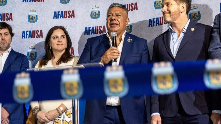Jets de lujo, yates y empresas fantasma en Miami: el FBI investiga fondos del fútbol argentino