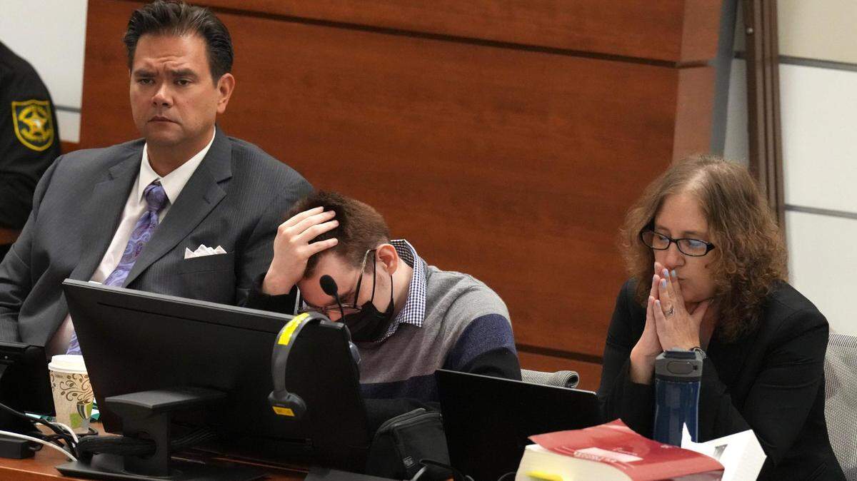Nikolas Cruz, Parkland high school shooter, slumps forward during the penalty phase of his trial at the Broward County Courthouse on Monday.