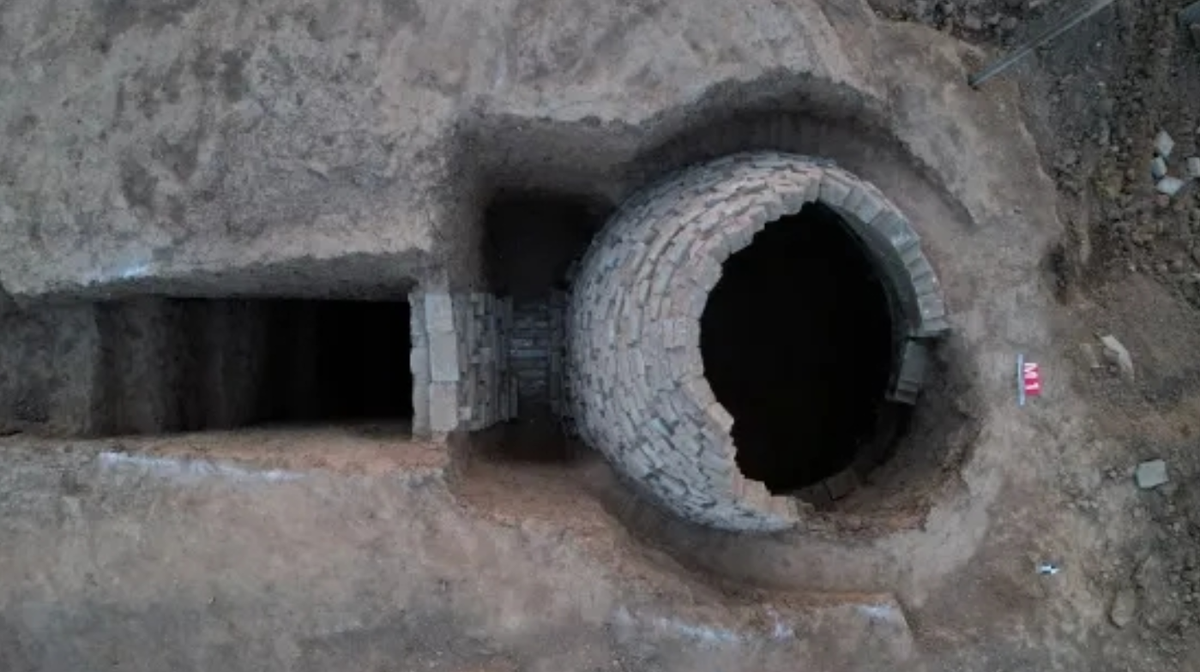 The Song Dynasty tomb had a domed top and bottom made of earth, officials said.