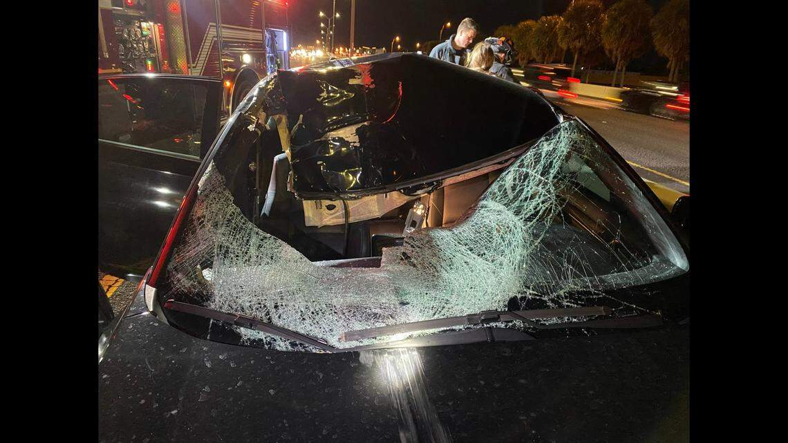 A seemingly insignificant decision to sit in the back seat may have saved a girl’s life, when a tire slammed into a car’s passenger seat, according to Florida investigators.