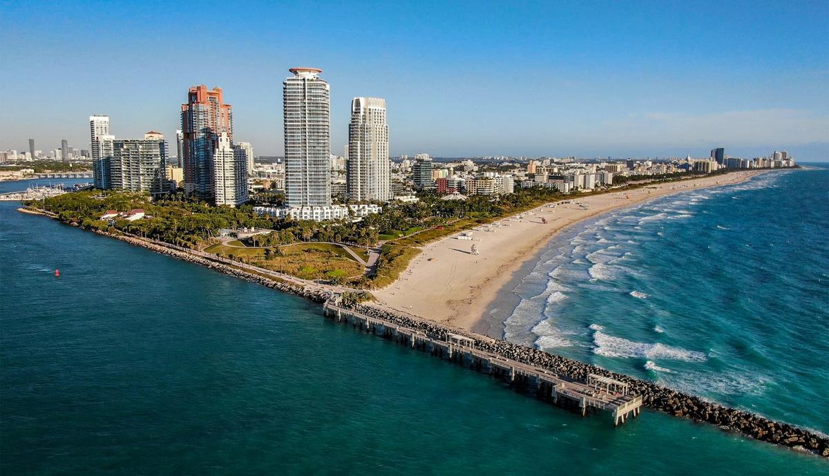 Aerial view of the South Pointe Park Pier and beachfront in Miami Beach.