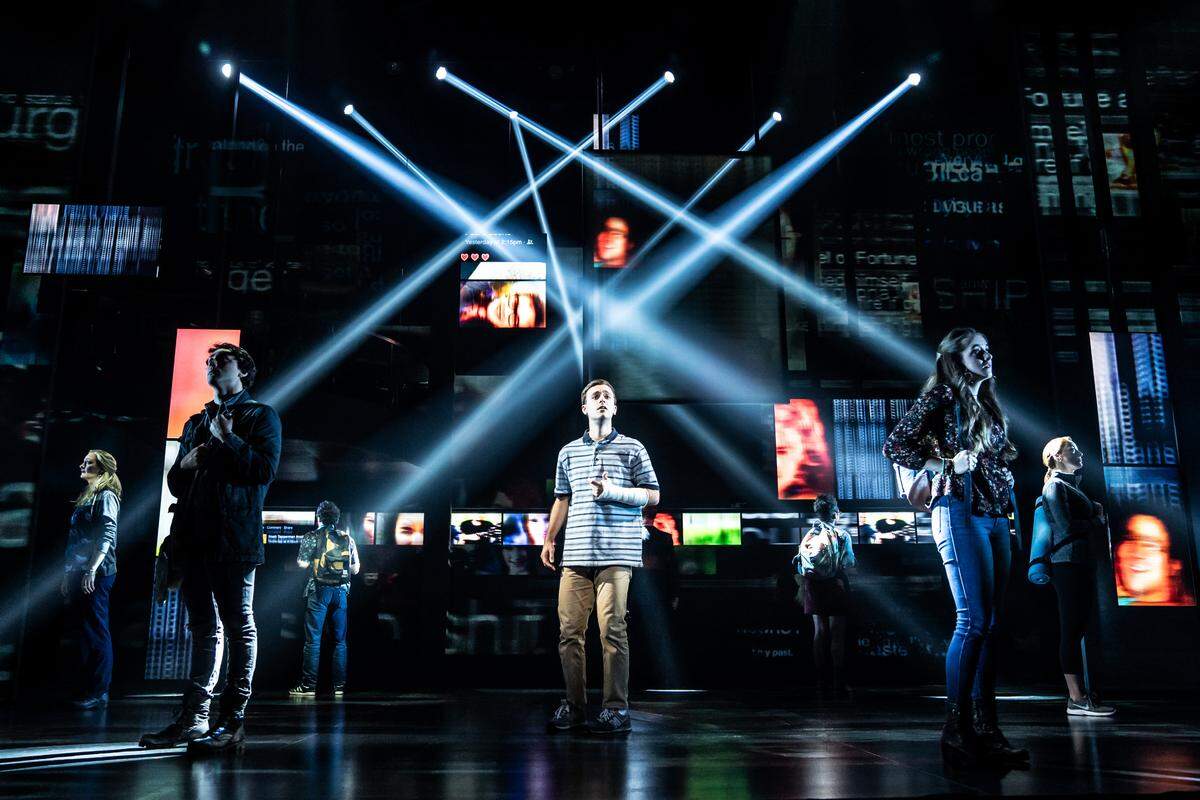 “Dear Evan Hansen”