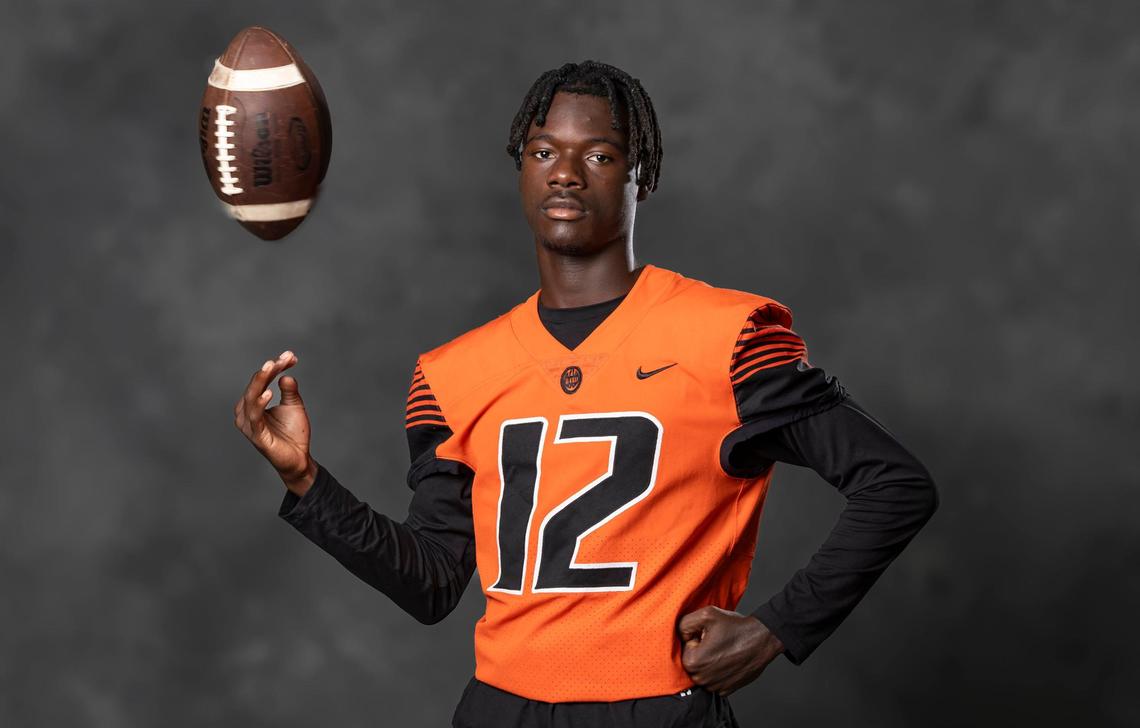 Booker T. Washington cornerback Ben Hanks Jr. is among the top recruits in the state.