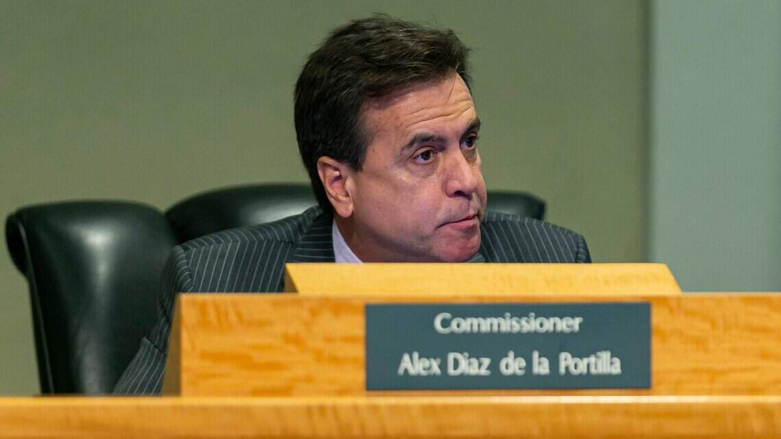 Former Miami Commissioner Alex Díaz de la Portilla files to run for mayor