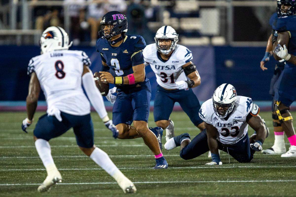 Florida International University quarterback Grayson James (3) scrambles during an NCAA Conference USA football game against Texas San Antonio at Riccardo Silva Stadium in Miami, Florida, on Friday, September 14, 2022.