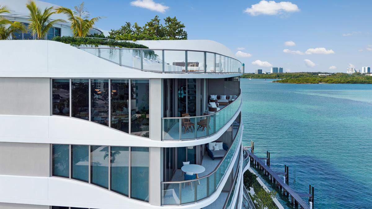 An exterior view of Onda Residences in Bay Harbor Islands, Fla.