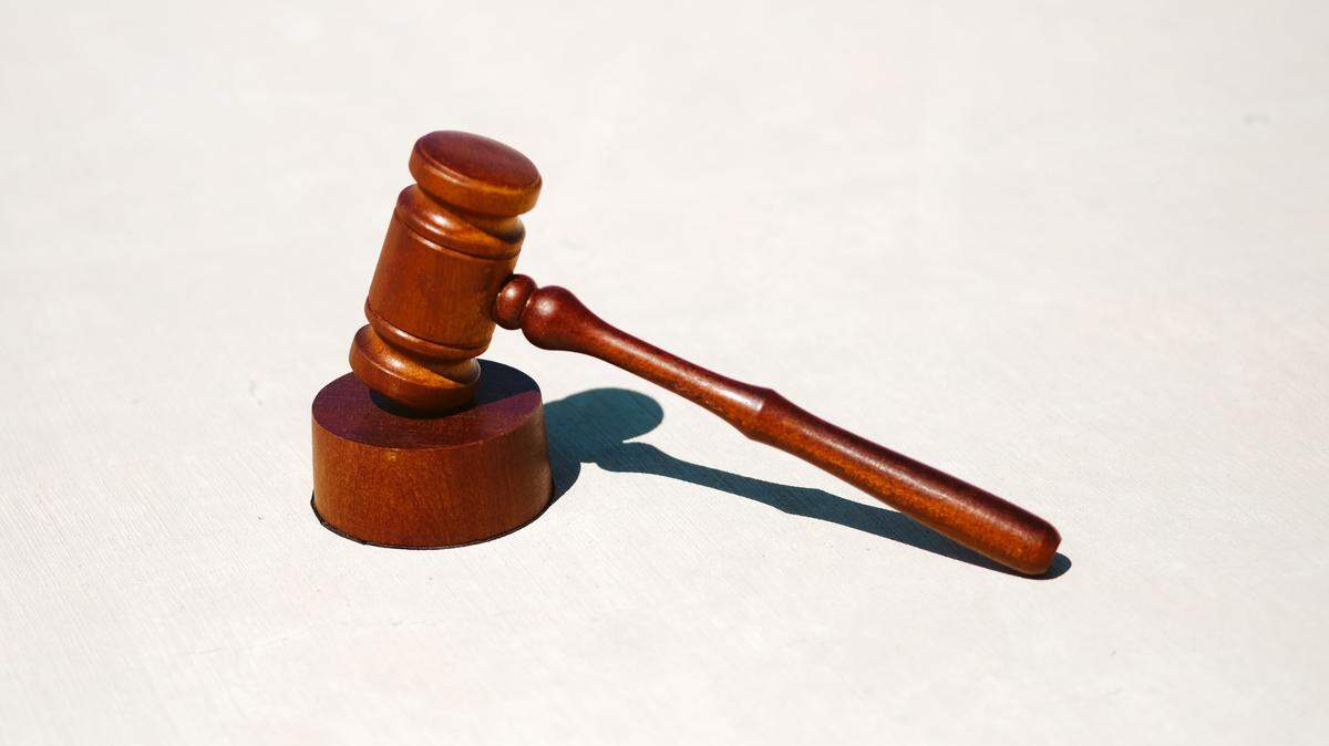gavel