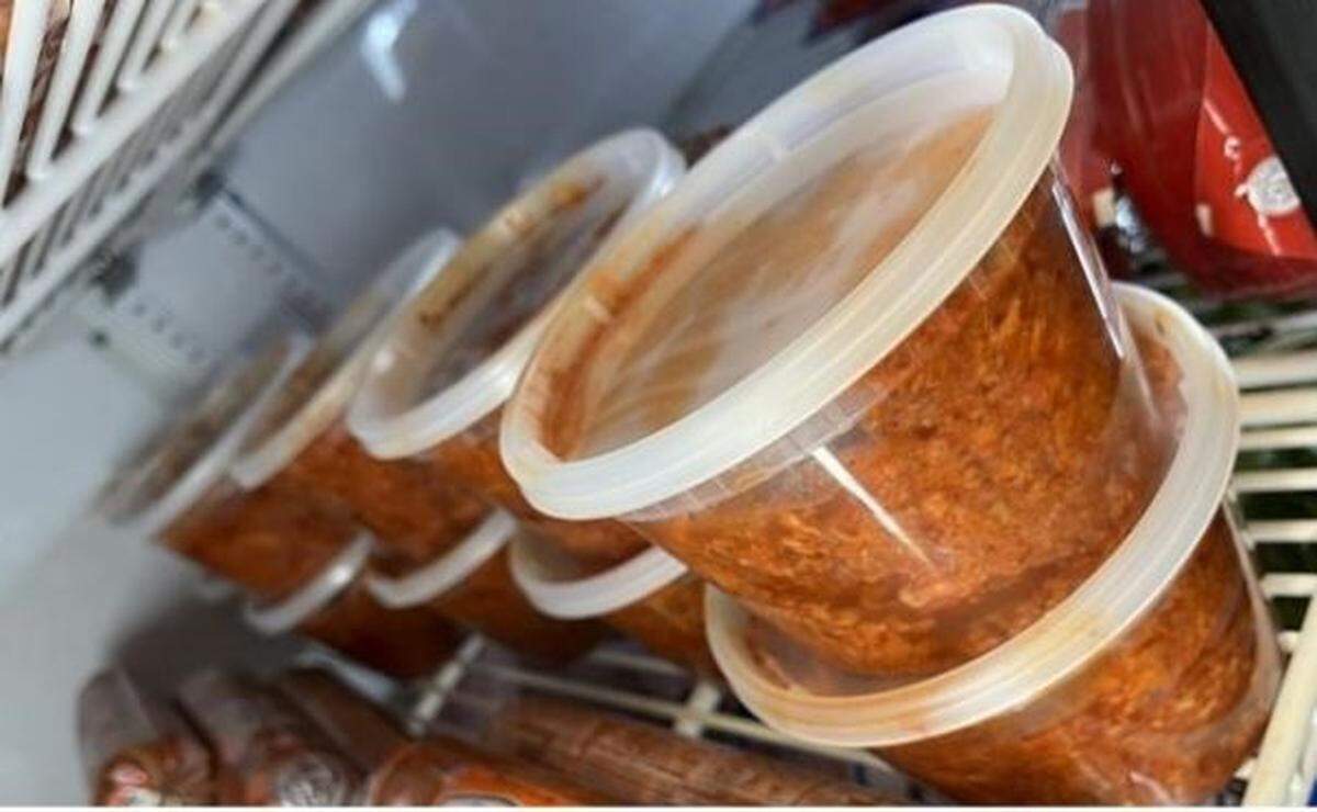 Del Valle’s Chorizo Olanchano with no labels.