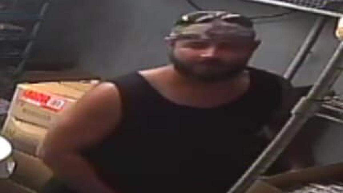 The Martin County Sheriff’s Office is looking for a man who detectives say has broken into at least two restaurants, cooked a mel and left with cash or other items.