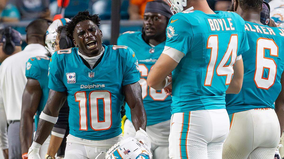Miami Dolphins wide receiver Tyreek Hill (10) reacts after a play during NFL game against Tennessee Titans at Hard Rock Stadium on Monday, Sept. 30, 2024, in Miami Gardens, Fla. Expect a happier Hill Sunday at New England.