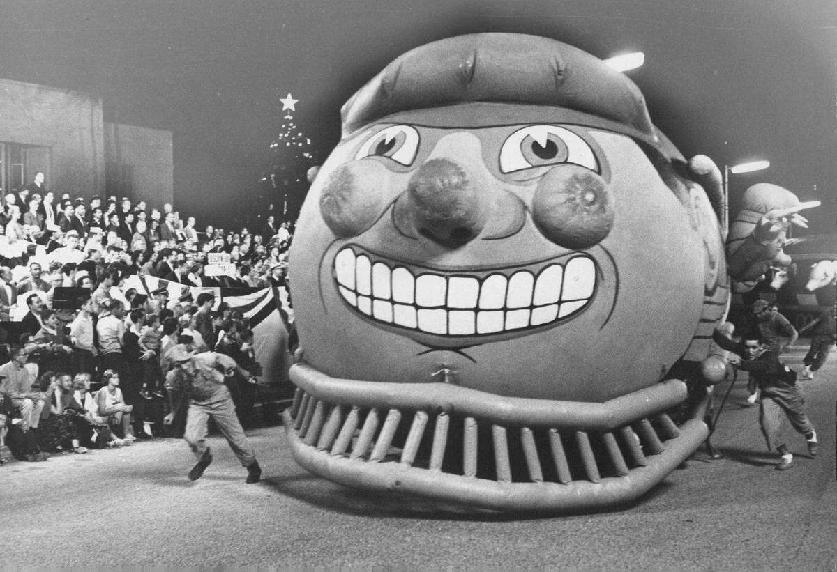 In 1961, “King Orange” take the spotlight at the annual New Year’s Eve parade in downtown Miami.