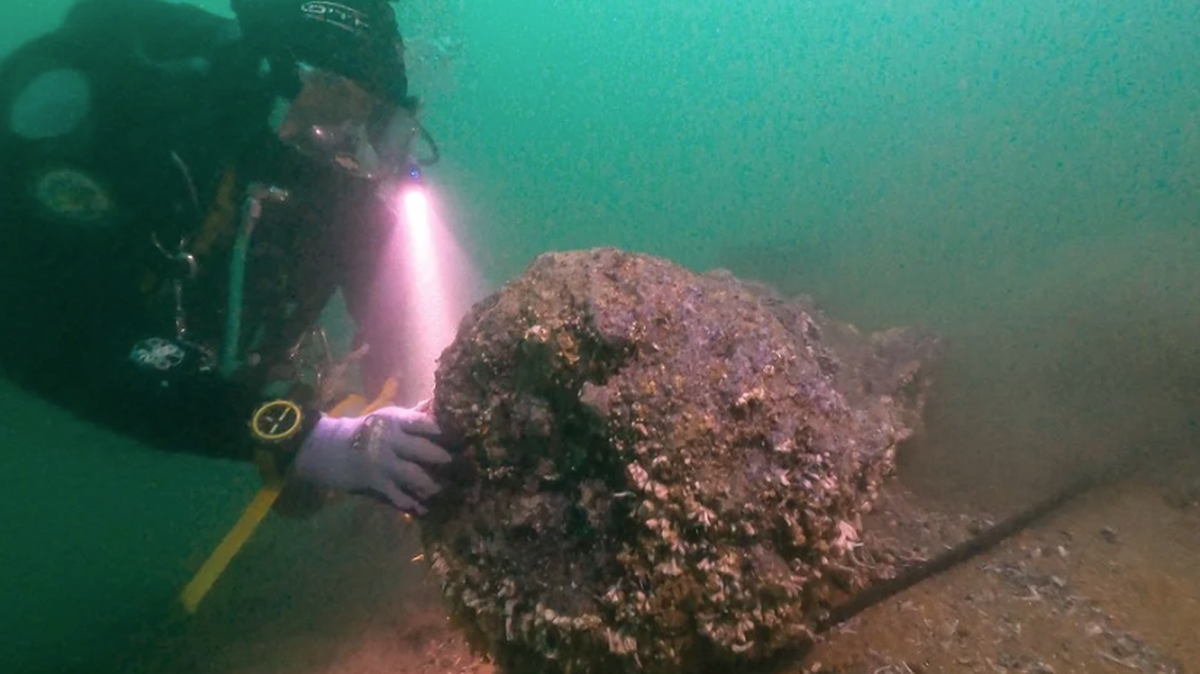 Shifting sands have exposed more of a centuries-old shipwreck off the UK for the first time.