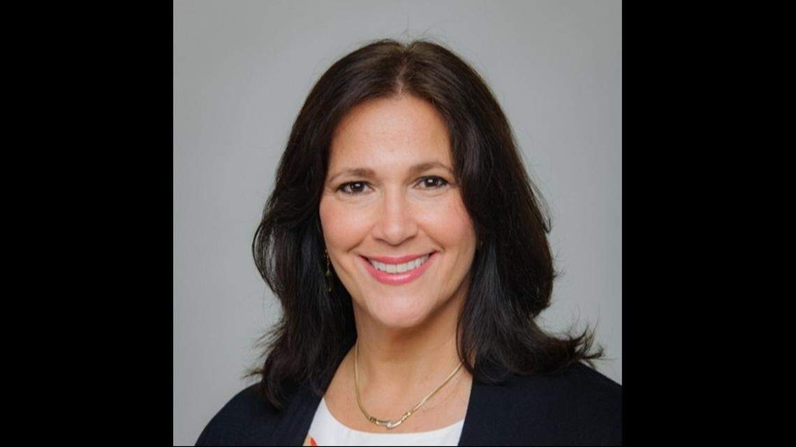 Dr. Ana Marietta Castellano