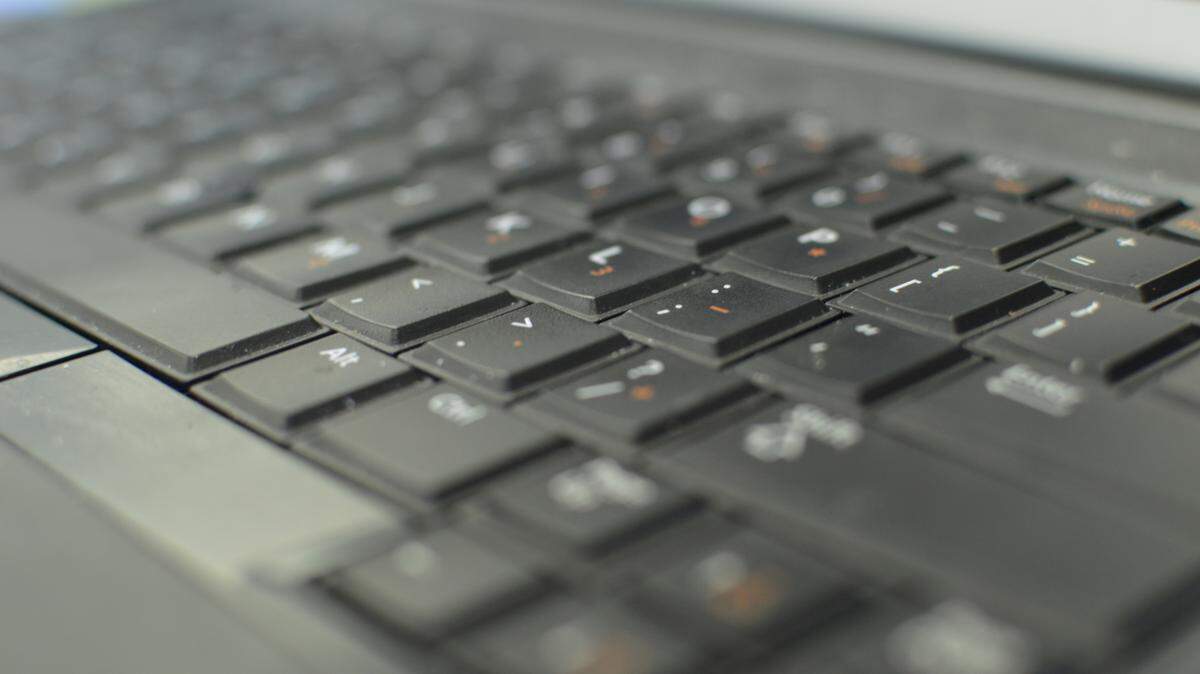 Yamel Tamayo, 36, and Yumeydi Govantes, 39, are accused of recruiting people who laundered more than $950,000 generated from business email compromise schemes. These scams have swindled more than $26 billion worldwide.  