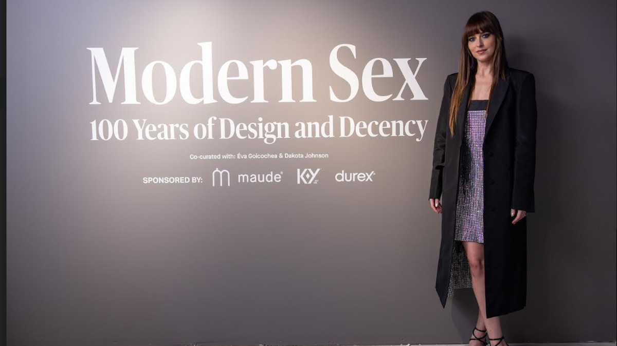 Dakota Johnson co-hosted a private preview of ‘Modern Sex: 100 Years of Design and Decency’ at the Museum of Sex in Alapattah Wednesday, Dec. 6, 2023/WorldRedEye.com
