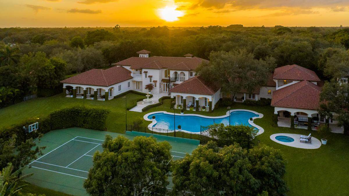 Real estate developer Don Peebles and his wife, Katrina, sold their Coral Gables estate on Wednesday.
