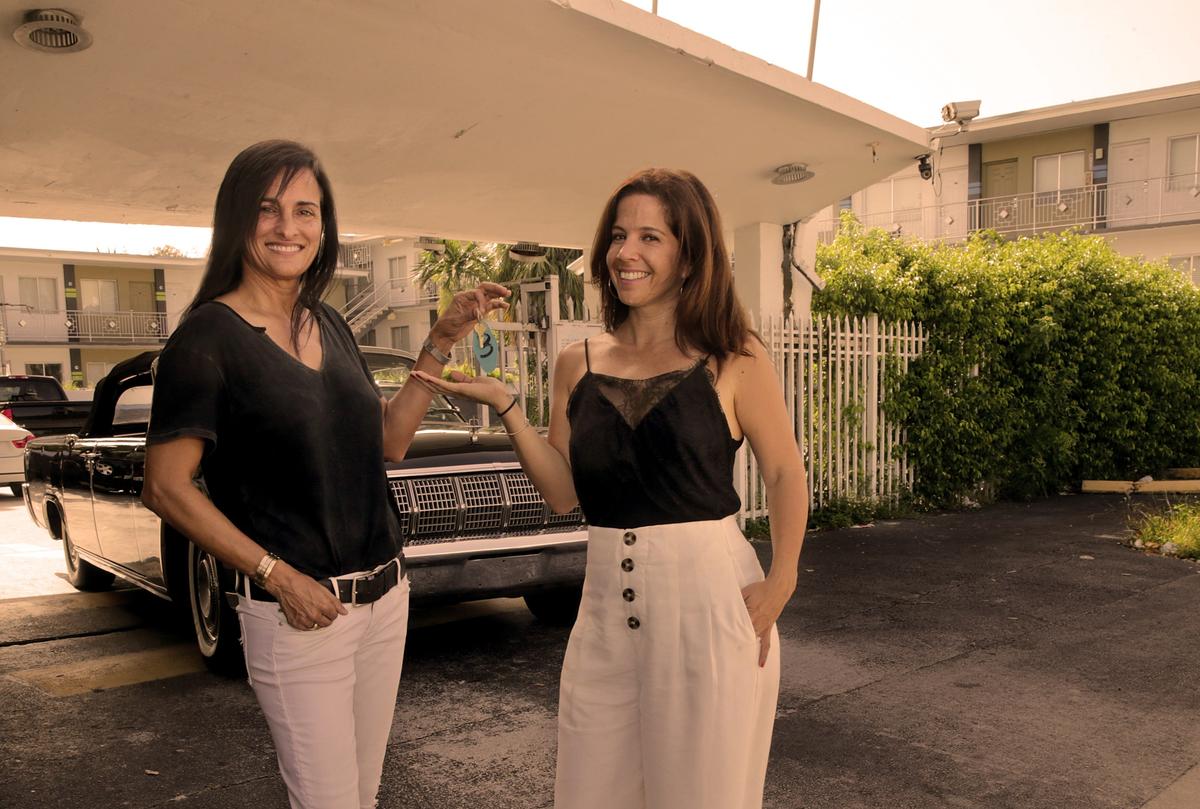 Avra Jain, founder of The Vagabond Group, partnered with Tanya Bravo, director-founder of Juggerknot Theatre Company, to present “Miami Motel Stories: MiMo,” a real-time immersive theater experience highlighting Northeast Miami’s historic Biscayne Boulevard corridor.