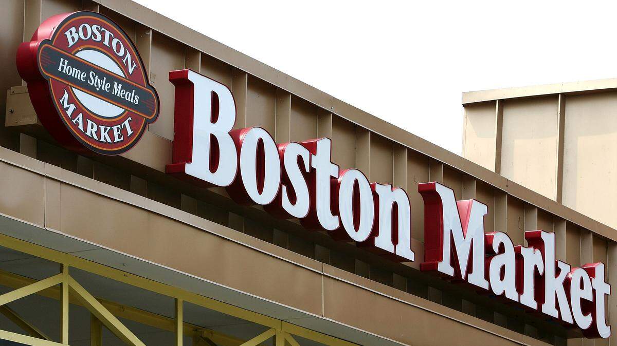 Four disastrous inspections keep a Cutler Bay Boston Market closed.