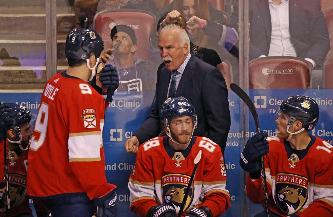Florida Panthers head coach Joel Quenneville talks to his team during the third period&nbsp;of an NHL regular season hockey game against the Los Angeles Kings at the BB&T Center on Thursday, January 16, 2020 in Sunrise.