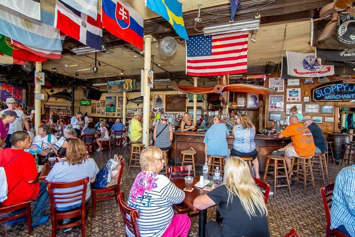 A la fecha del 5 de mayo de 2022, Sloppy Joe’s Bar en Key West, Florida, ha estado en la esquina de las calles Duval y Greene durante 85 años.