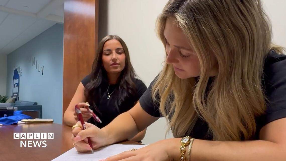 Comprar casa con un amigo: la estrategia que crece entre jóvenes en Florida ante el alza de precios