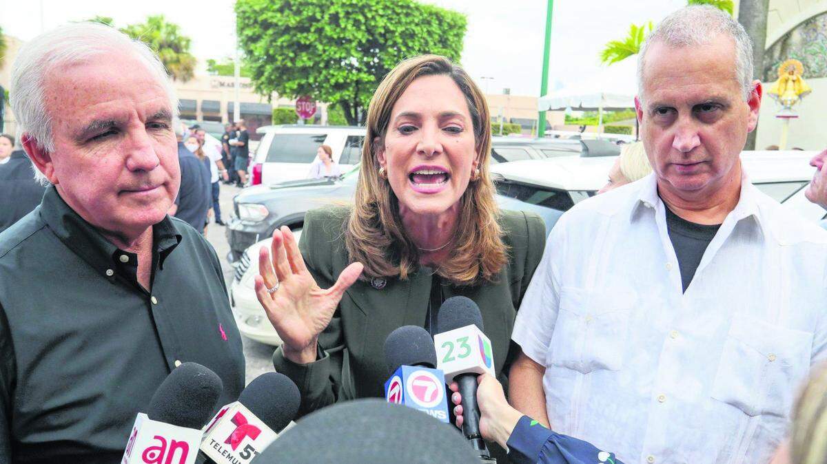 From left, Republican Miami U.S. Reps. Carlos Gimenez, Maria Elvira Salazar and Mario Diaz-Balart.