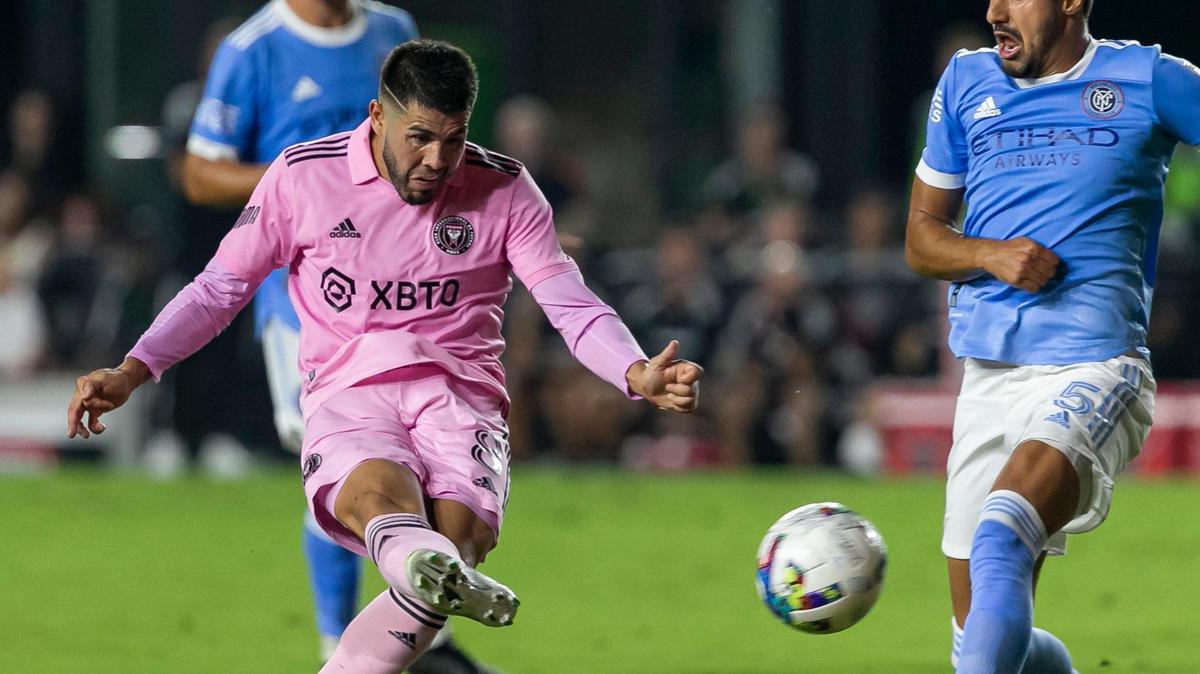 Inter Miami CF midfielder Alejandro Pozuelo (8) is one of 14 players the club left unprotected for the 2022 MLS Expansion Draft, during which new club Saint Louis CITY FC will stock its roster.