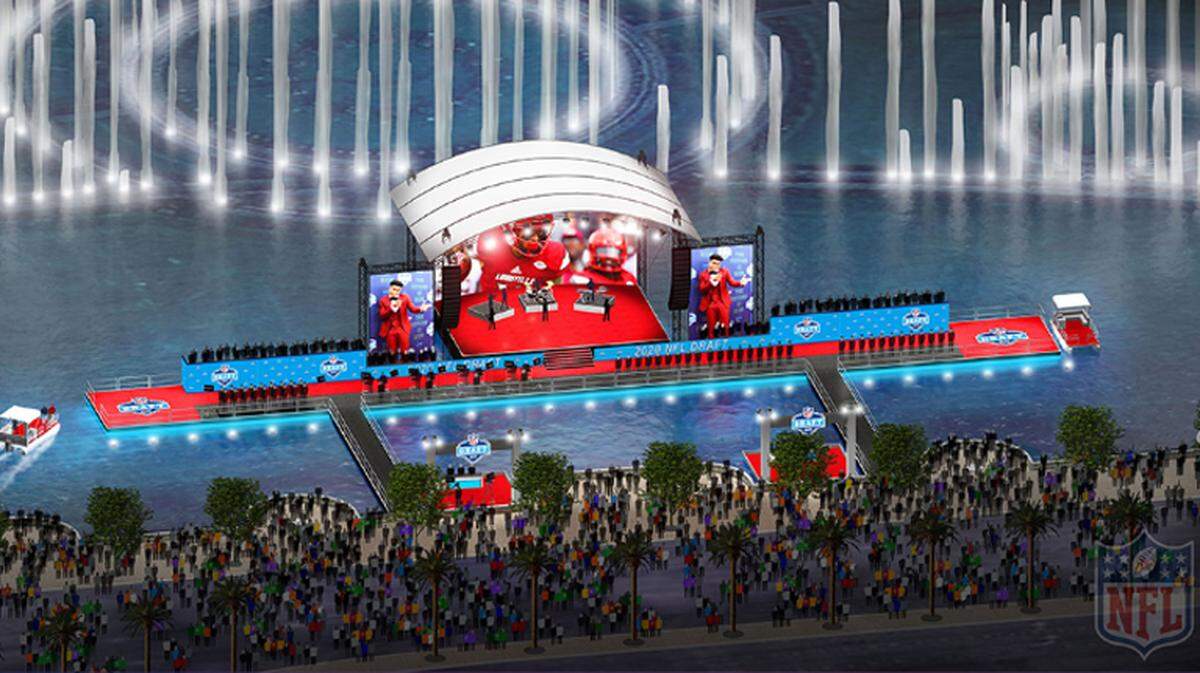 The stage for last year’s NFL Draft was on the water in Las Vegas, with players arriving via boat, according to the Los Angeles Times.