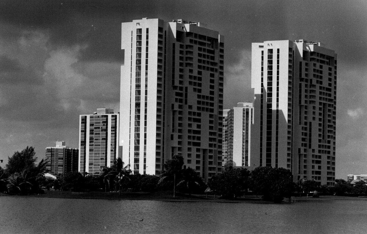 Aventura’s skyline of 1984.
