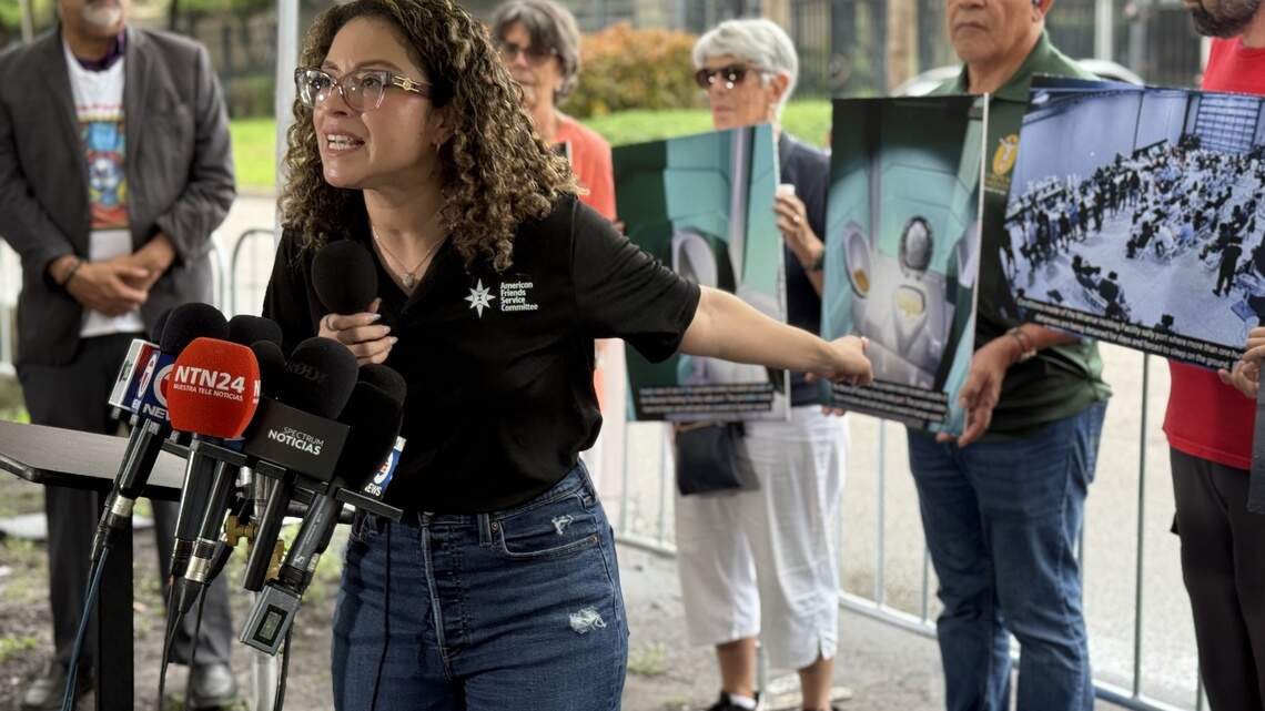 Amid whistleblower claims, advocates ask lawmakers to visit ICE office in Miramar