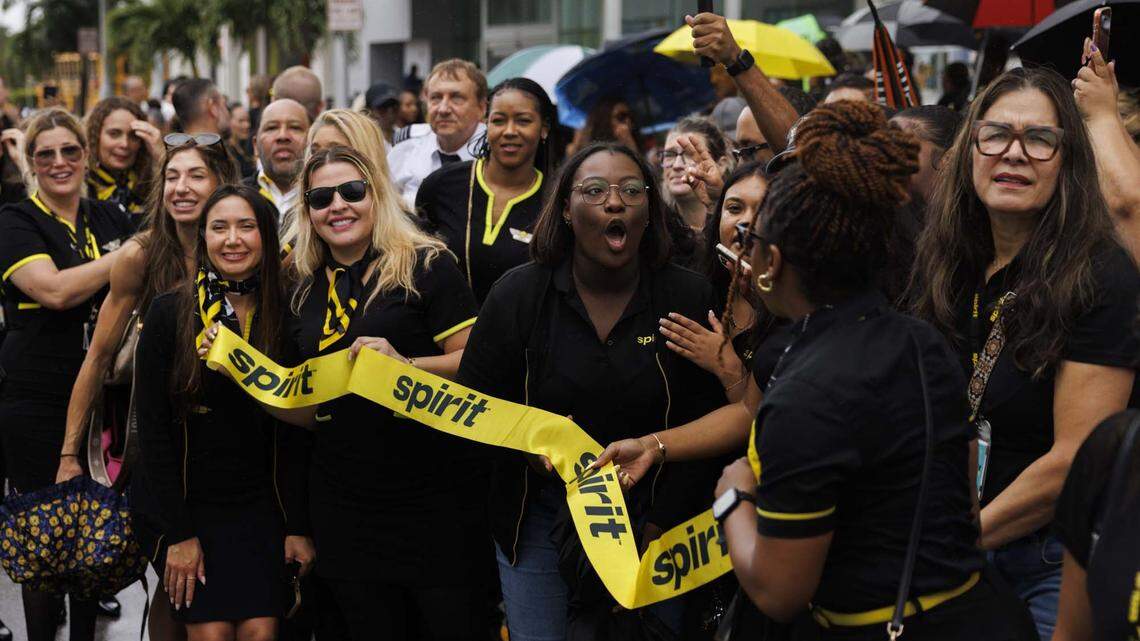 ‘What do I do now?’ Former Spirit employees gather at Broward headquarters