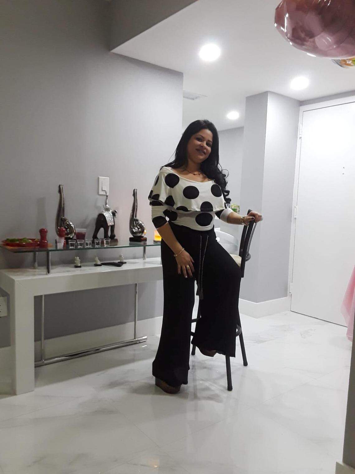 Adianet Galván Gonzáles of Naples in a family photo taken before she traveled to Miami for a Brazilian butt lift surgery at New Life Plastic Surgery in Miami on June 4. Galván was rushed to Kendall Regional Medical Center following the surgery. She died three days later. The Miami-Dade medical examiner has yet to determine the cause of death.