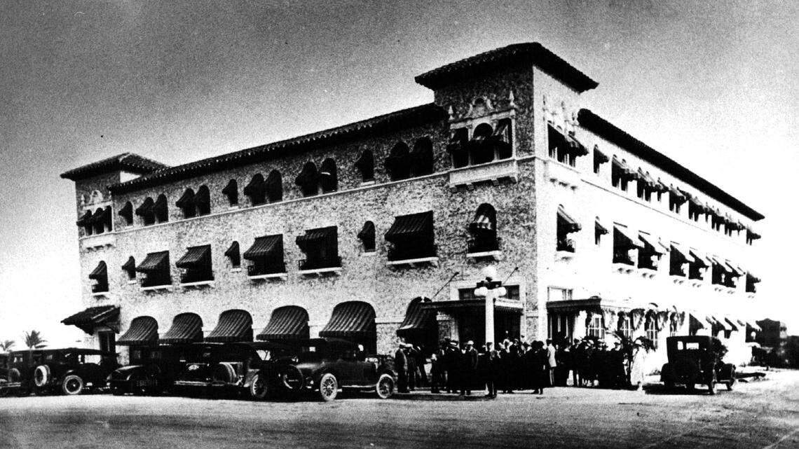 What did downtown look like decades ago? See for yourself with these old Hollywood photos