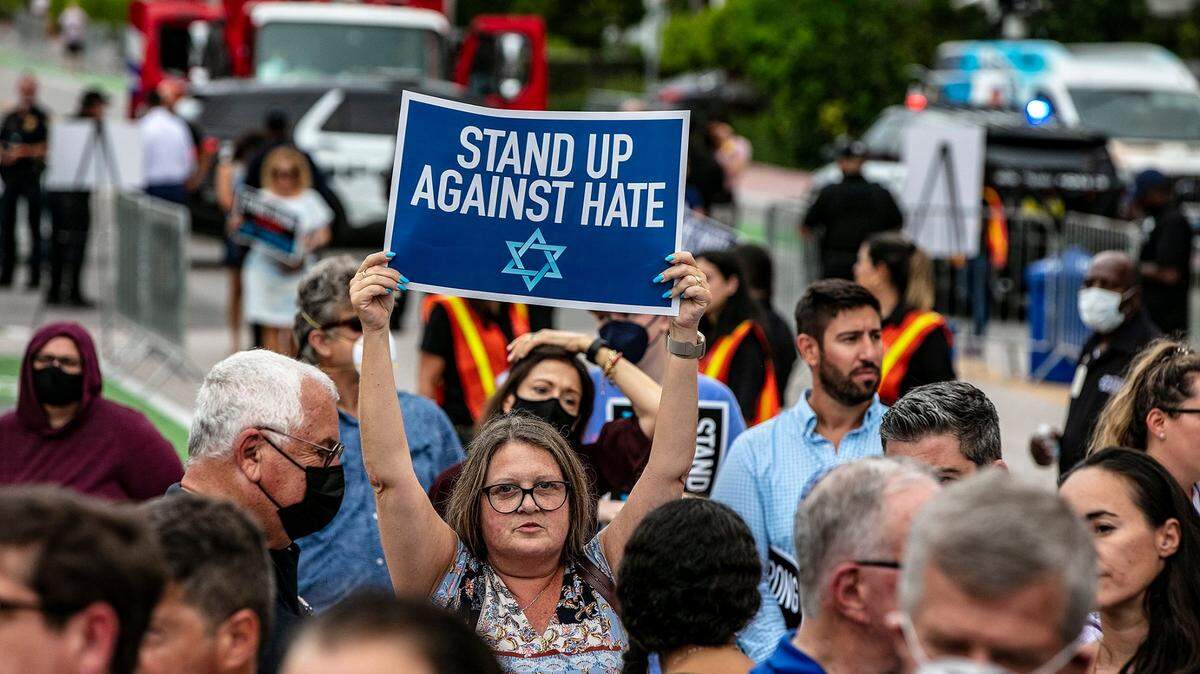 Holocaust Remebrance Day on Jan. 27 should be used to stand up against all hatred.