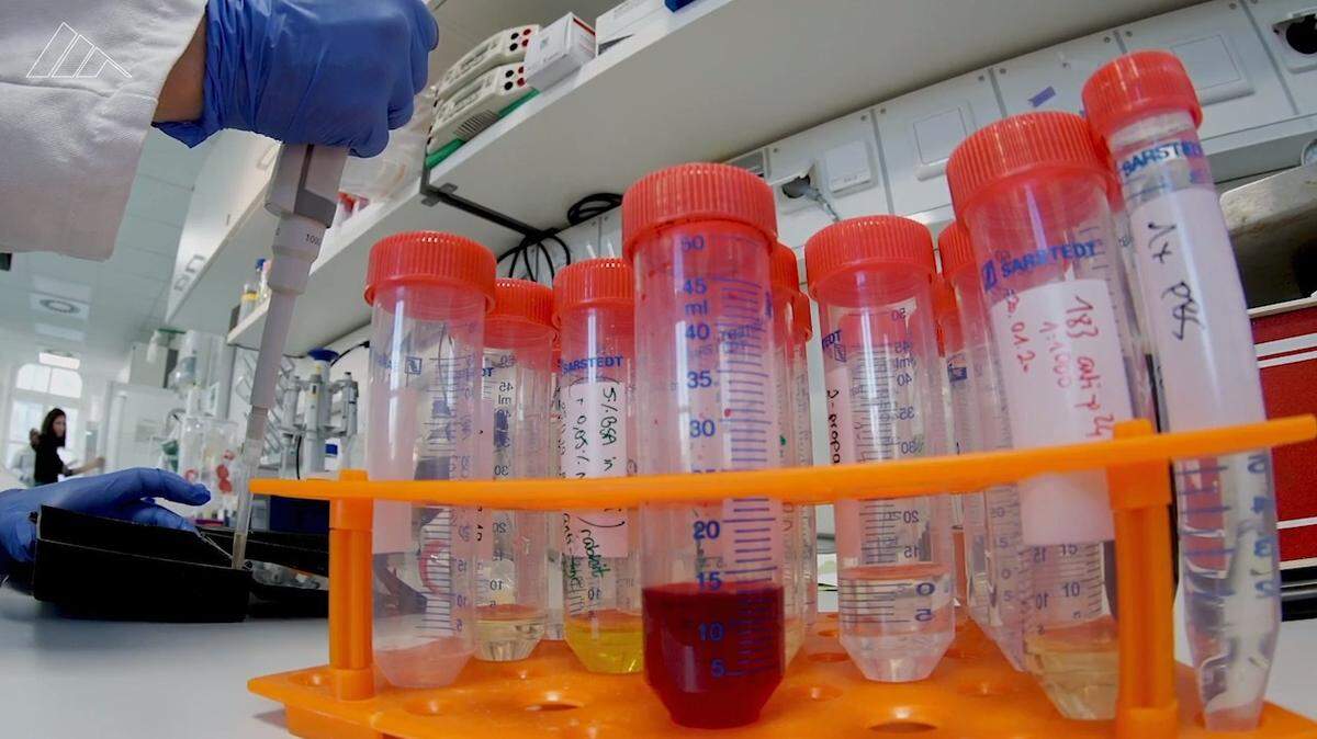 A limited supply of tests for coronavirus in Florida and across the United States remains a primary challenge in trying to slow the spread of COVID-19, the disease caused by the virus.