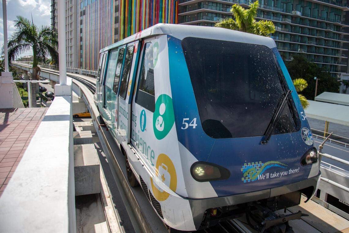 Metromover train arrives at Financial District station.