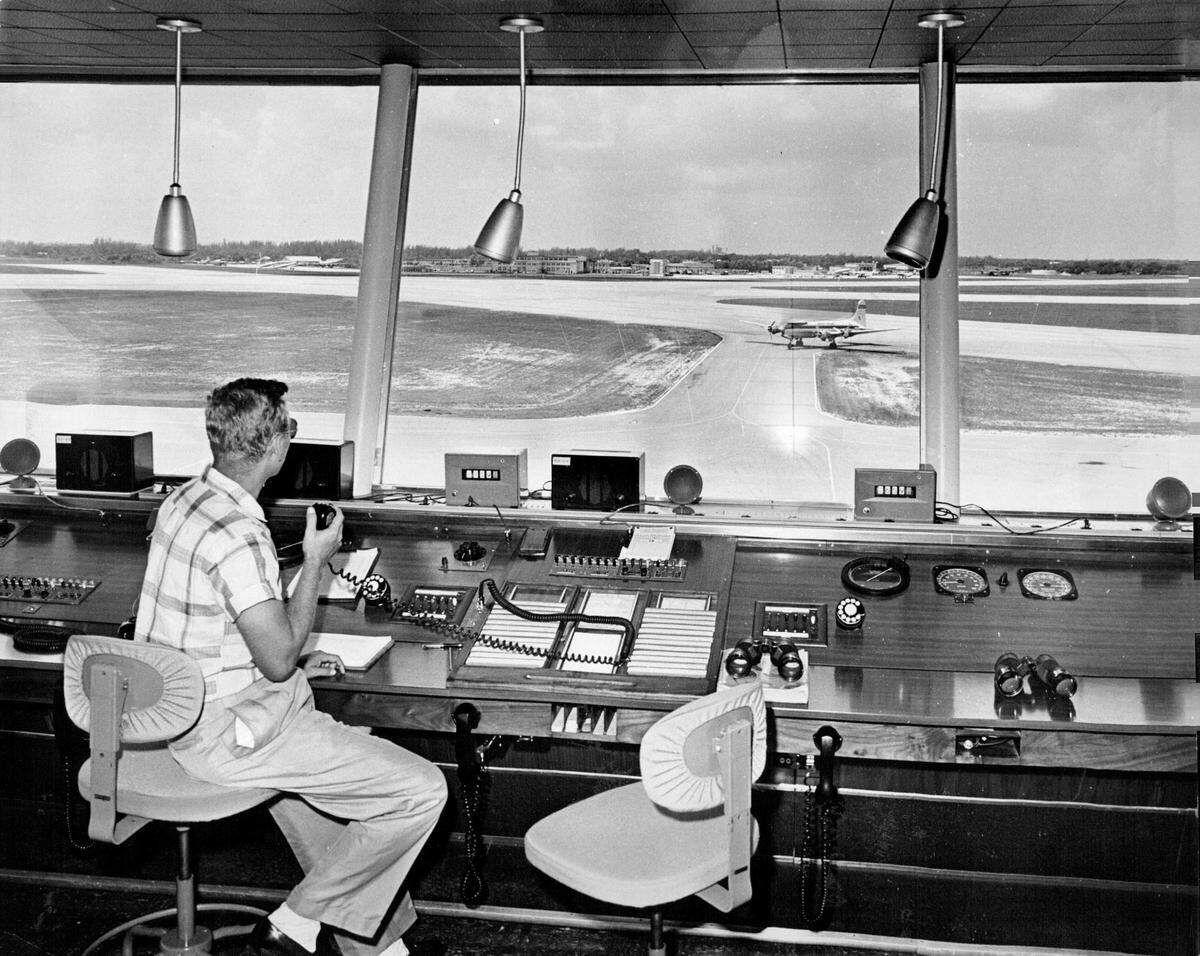 Inside the tower at Fort Lauderdale-Hollywood International in 1960.