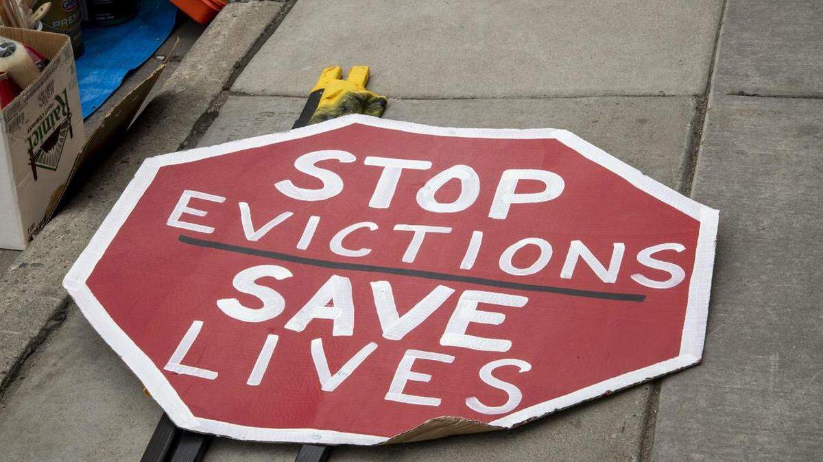 The steep cost to rent or buy a home in Miami-Dade County has led to a spike in home evictions.