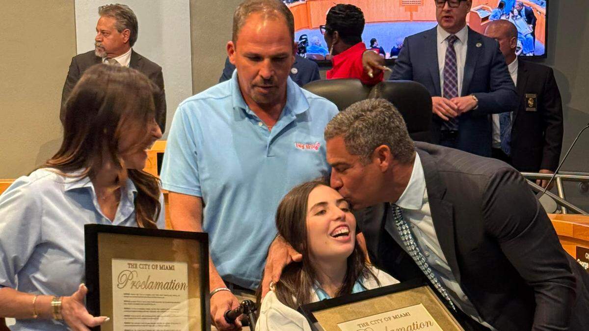 ‘Katy continues to inspire.’ City of Miami honors boat crash survivor still recovering
