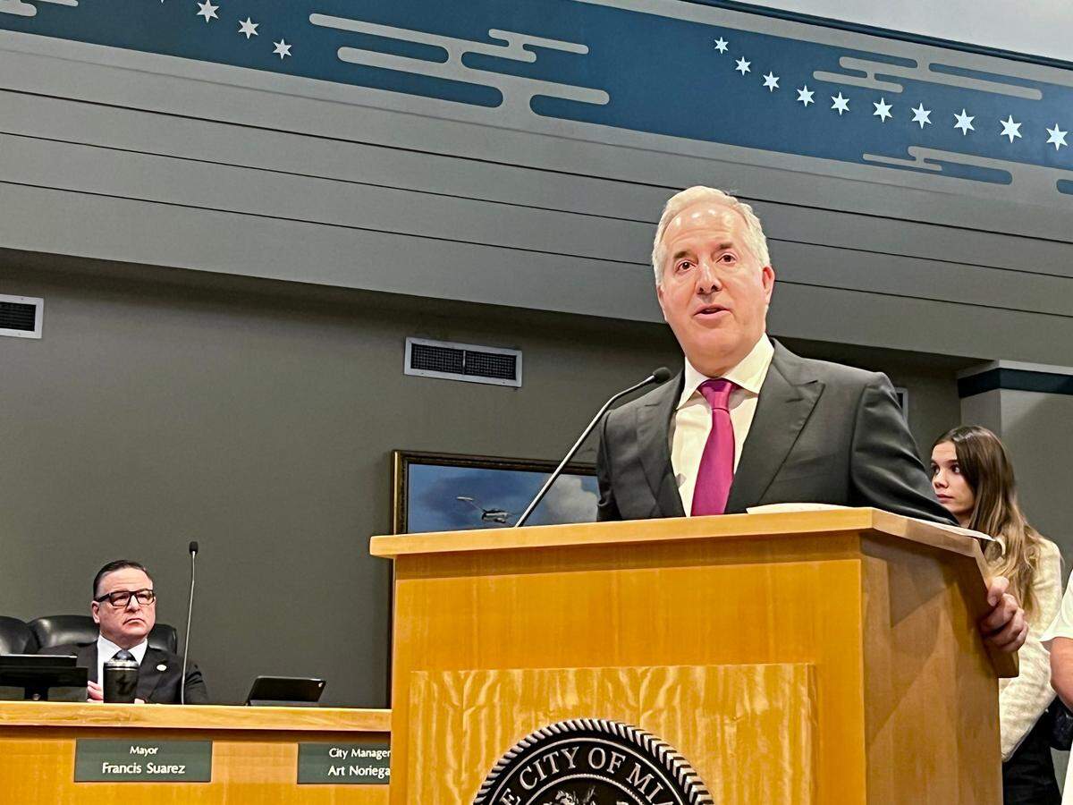 MasTec Chairman and Inter Miami managing owner Jorge Mas thanks Miami commissioners for voting to name a future park after his father, Cuban exile leader and business magnate Jorge Mas Canosa, during a meeting at City Hall on Thursday, Sept. 22, 2022.