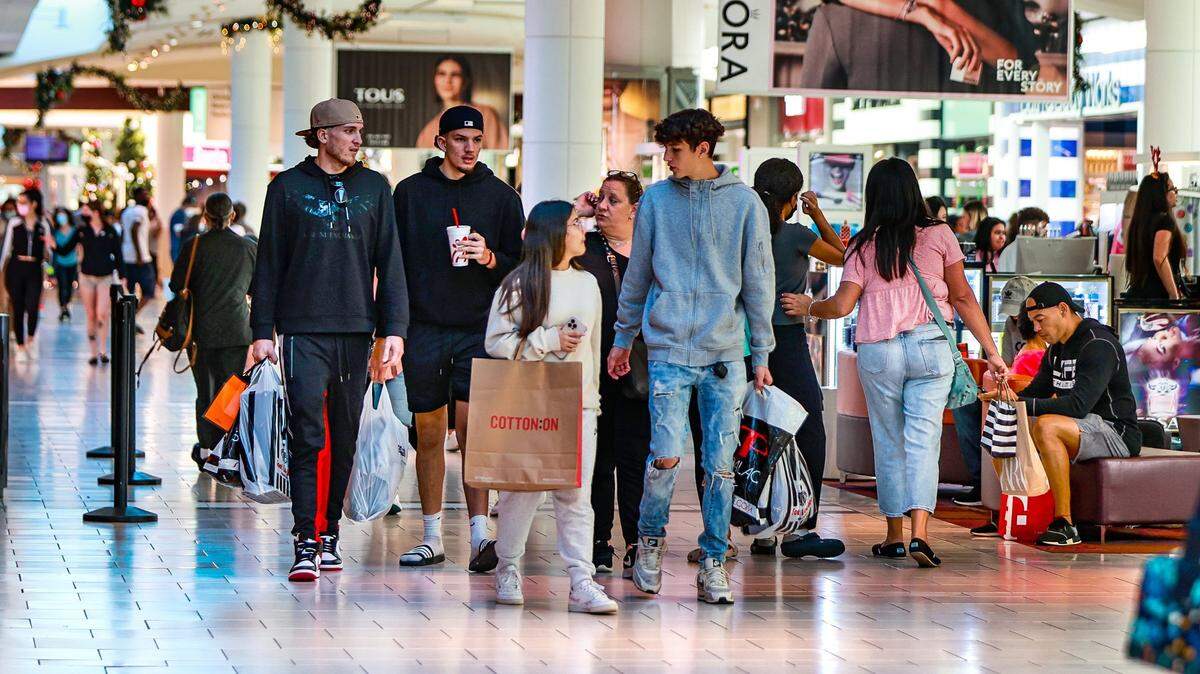 You won’t be able to go to Dadeland Mall to escape your family on Thanksgiving Day. It’ll be open Friday, though.