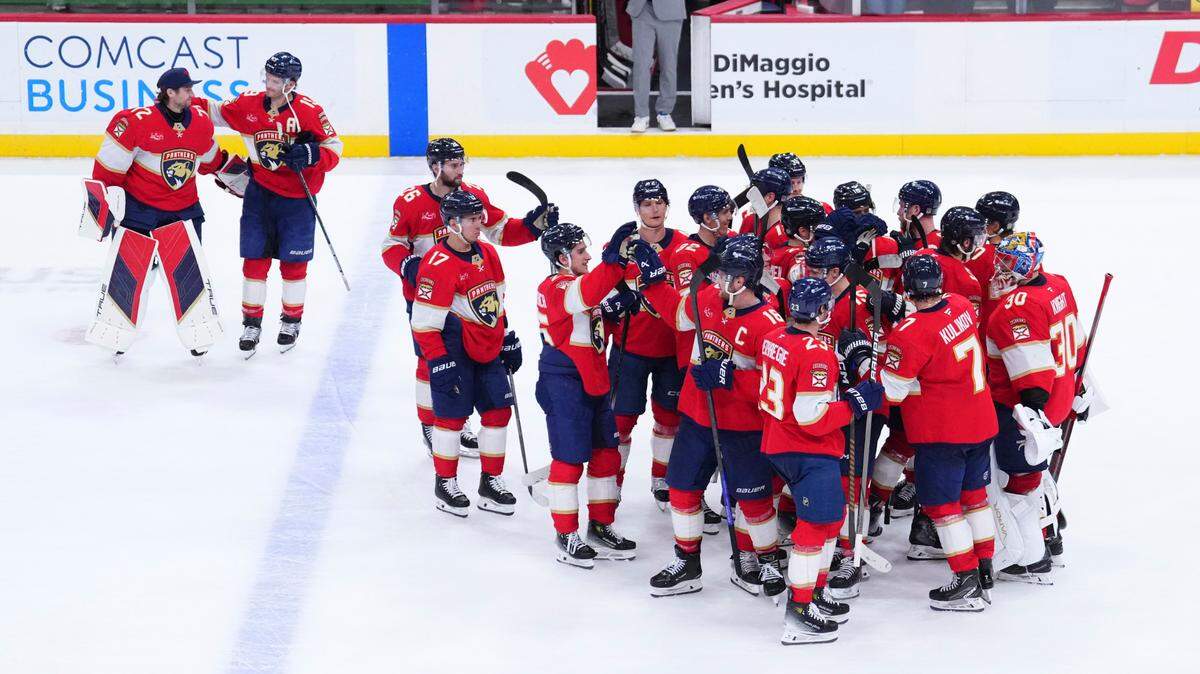 Jan 3, 2025; Sunrise, Florida, USA; Florida Panthers celebrate after defeating the Pittsburgh Penguins at Amerant Bank Arena. Mandatory Credit: Rich Storry-Imagn Images