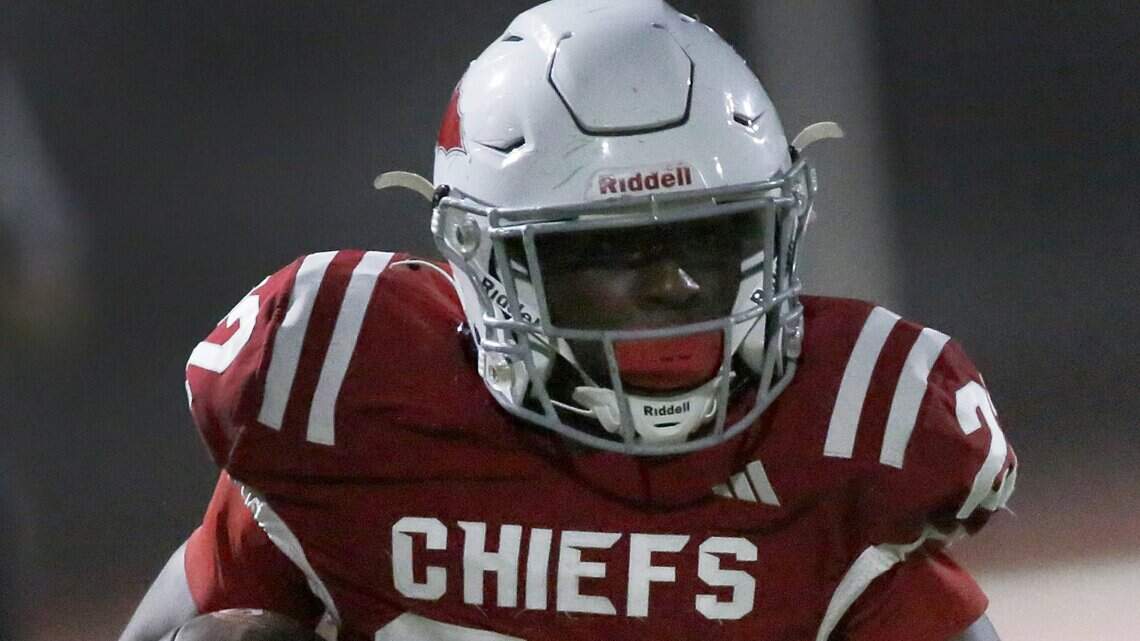 Gibbons secures wild OT comeback victory vs. McArthur; Springs survives Gables