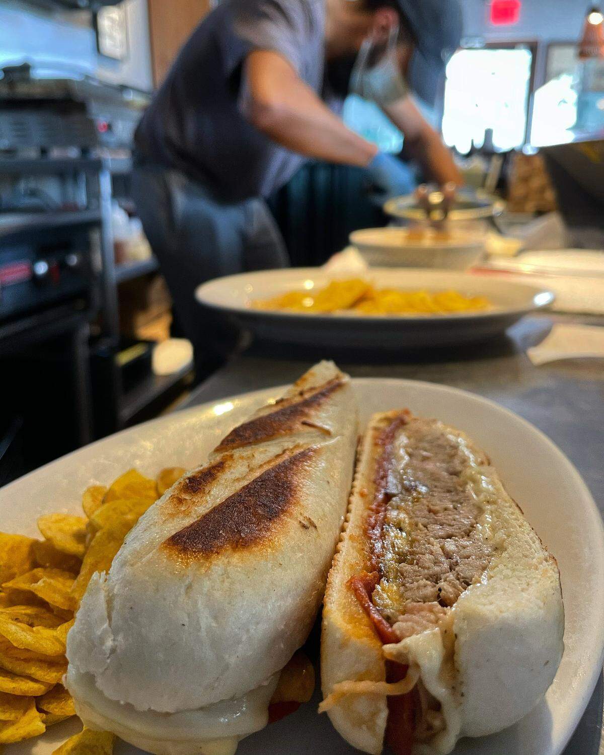 Sandwiches with fresh-baked bread are a specialty of Tinta y Café.