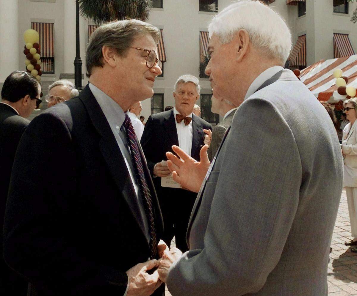 On FSU Day activities at the Capitol in Tallahassee. Florida State alumni House Speaker John Thrasher, R-Orange Park, left, and former Gov. Reubin Askew, right, talk in the courtyard on April 6, 1999. At center is FSU President Sandy D’Alemberte. Thrasher is now the FSU president. D’Alemberte died Monday, May 20, 2019.