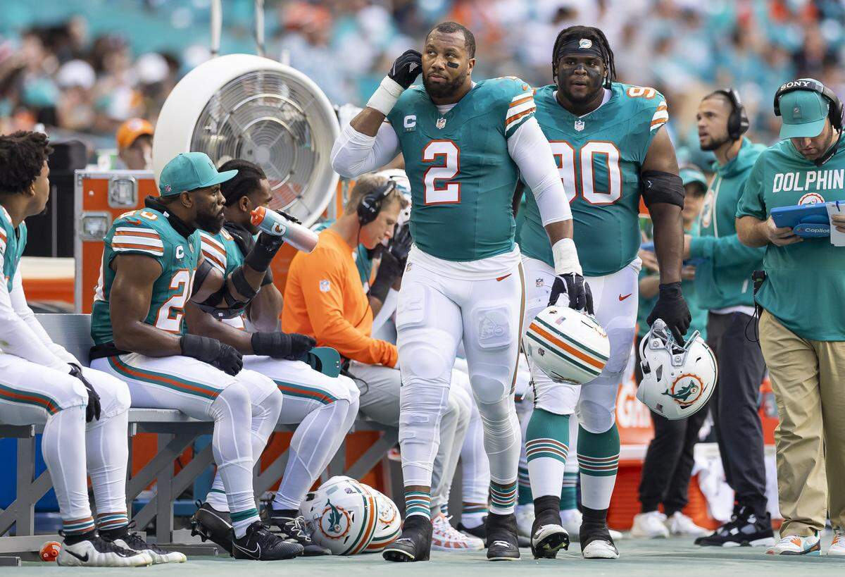 Miami Dolphins linebacker Bradley Chubb (2) looks on from the sidelines after a play against the Cincinnati Bengals in the first half of their NFL game at Hard Rock Stadium on Sunday, Dec. 21, 2025, in Miami Gardens, Fla.