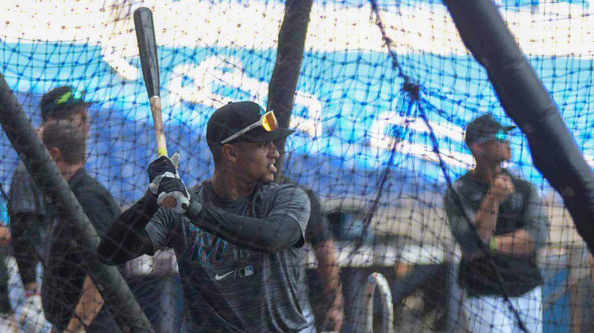 Miami Marlins outfielder prospect Victor Victor Mesa takes batting practice during a fall development camp at loanDepot park on Tuesday, Oct. 5, 2021.