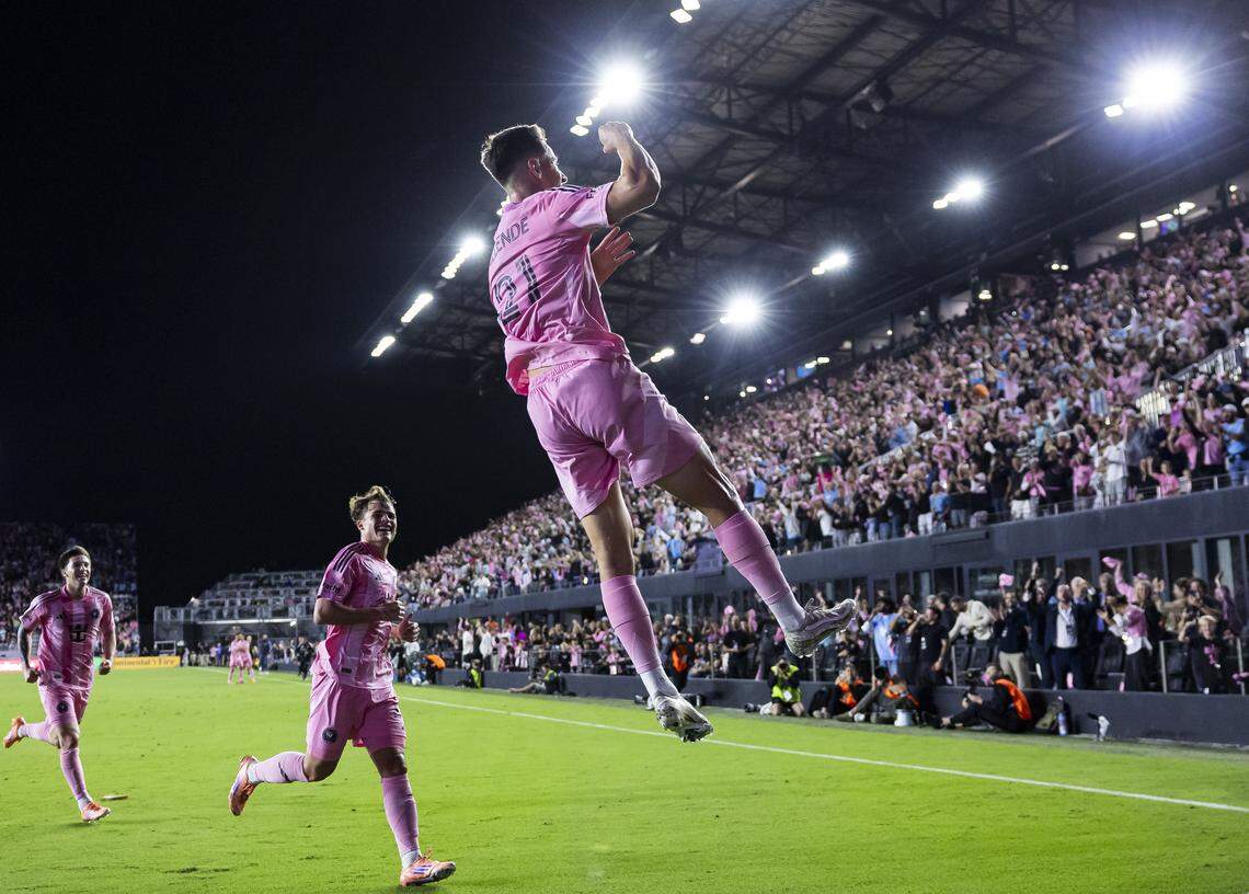 Inter Miami forward Tadeo Allende (21) celebrates after scoring a goal against New York City FC in the first half of their MLS Eastern Conference final match at Chase Stadium on Saturday, Nov. 29, 2025, in Fort Lauderdale, Fla.